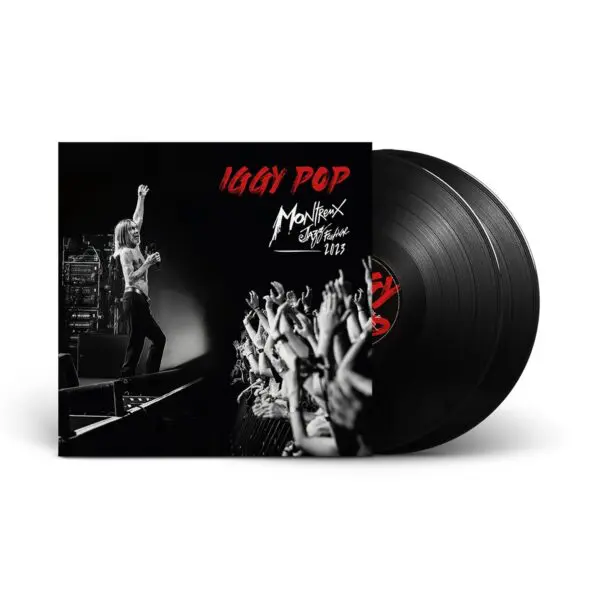 L'album double vinyle "Iggy Pop, Live At Montreux" présente Iggy Pop sur scène, le bras levé, la foule en arrière-plan et le texte en gras IGGY POP et Montreux Jazz Festival 2022. Un must pour les collectionneurs.