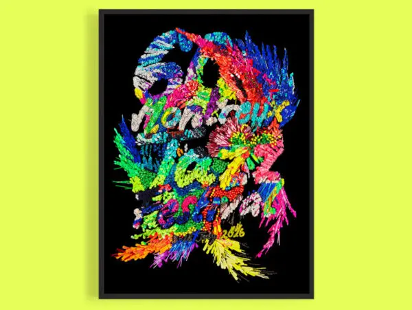 Une affiche vibrante et colorée présente des formes abstraites ressemblant à des plumes formant le texte 60e Montreux Jazz Festival 1-16 juillet 2026 sur un fond noir, encadré d'une bordure noire et affiché sur un mur jaune vif.